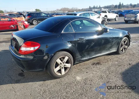2006 Mercedes-Benz Slk 280 z USA, uszkodzony, nr VIN WDBWK54F66F114895